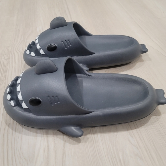 Cloud Shark Slides Sandals Dark Gray Mens ,Women's  Non-slip Unisex 38-39 - Picture 6 of 12